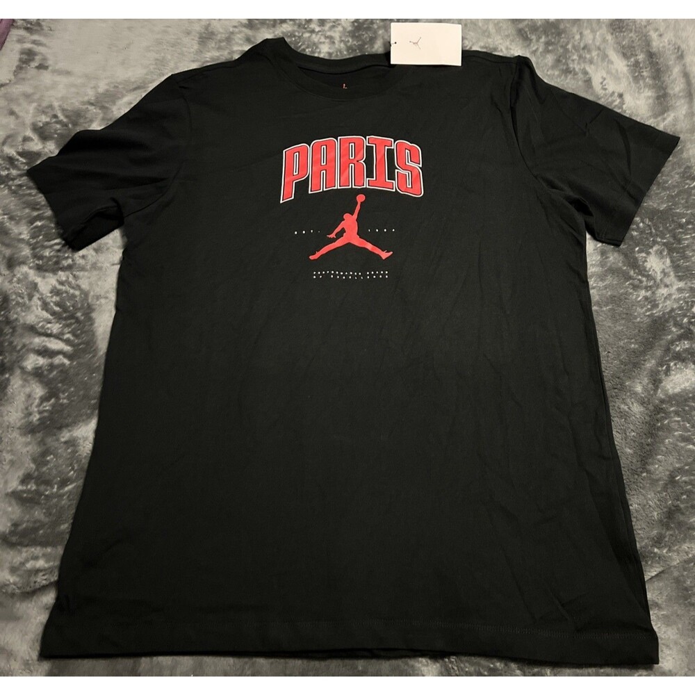 LARGE Nike Air Jordan Paris-T-Shirt HQ0396-010